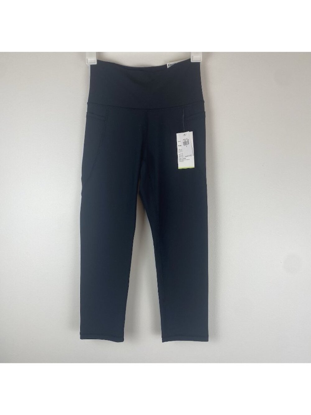 Old Navy Active Women's Powersoft Elevate Crop Leggings Size S Black NWT